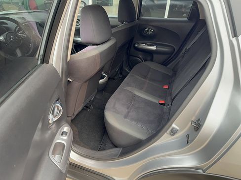 Used 2011 Nissan Juke SV AWD/4WD image 6