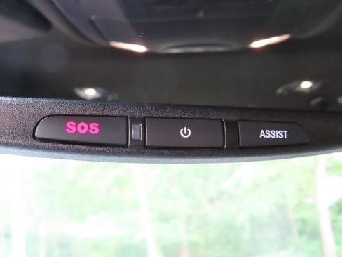 Used 2020 Chrysler Pacifica Touring-L Plus FWD image 15