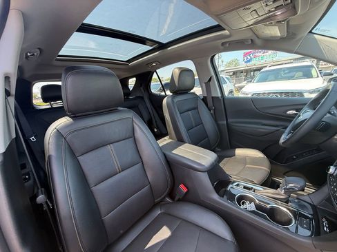 Used 2023 Chevrolet Equinox Premier image 24