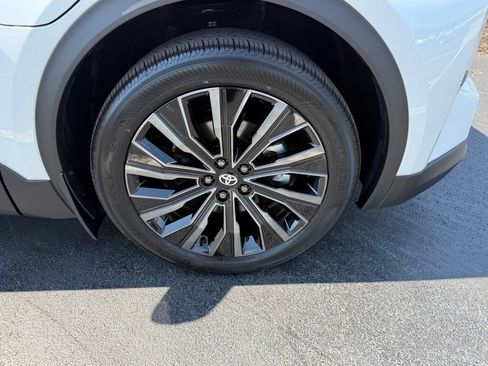 New 2026 Toyota C-HR AWD/4WD image 8