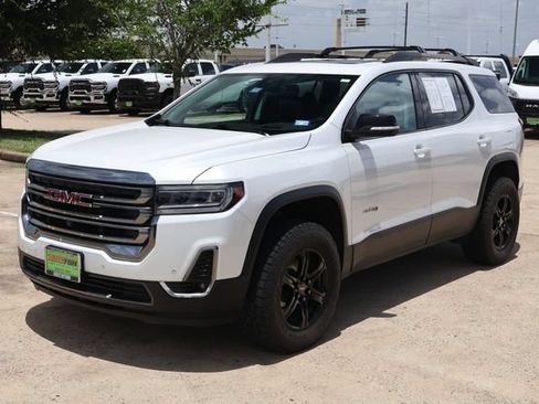 Used 2023 GMC Acadia AT4 w/ Technology Package AWD/4WD image 3