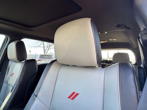 Used 2023 Dodge Durango GT image 11