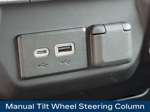 Used 2022 Chevrolet Silverado 1500 Custom image 26