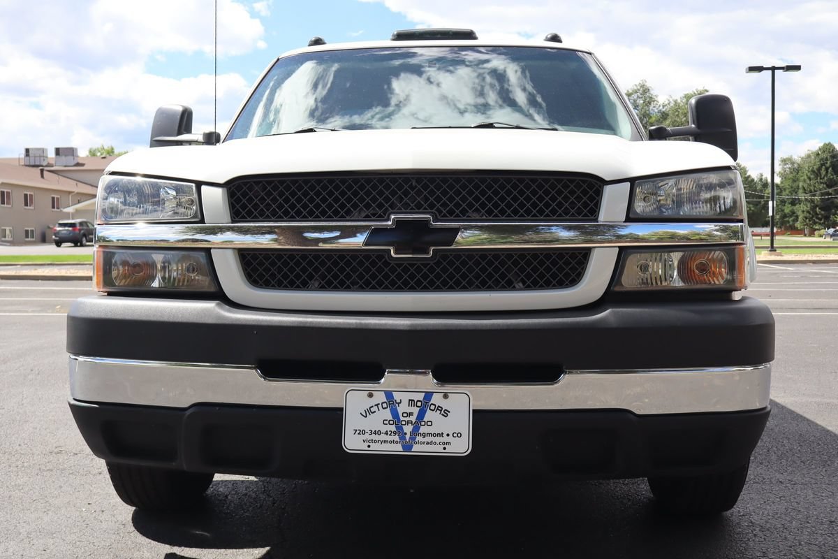 Used 2004 Chevrolet Silverado 3500 LS w/ Heavy-Duty Power Package RWD image 13