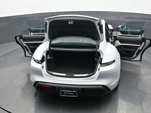 Used 2025 Porsche Taycan GTS image 29
