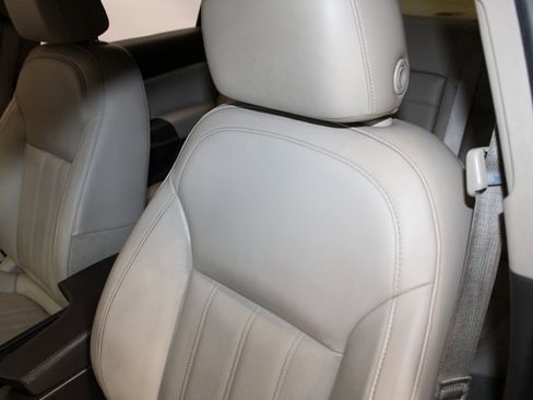 Used 2017 Buick Regal Sport Touring image 10