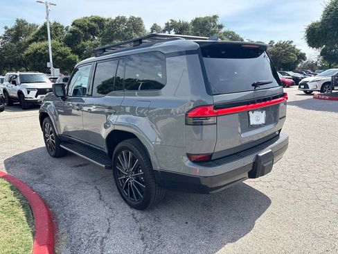 Certified 2025 Lexus GX 550 AWD/4WD image 3