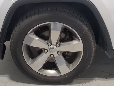 Used 2015 Jeep Grand Cherokee Limited AWD/4WD image 17