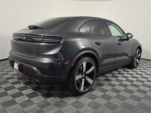 Certified 2025 Porsche Macan 4S Electric image 7