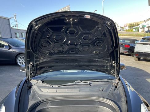 Used 2018 Tesla Model 3 Mid Range image 11