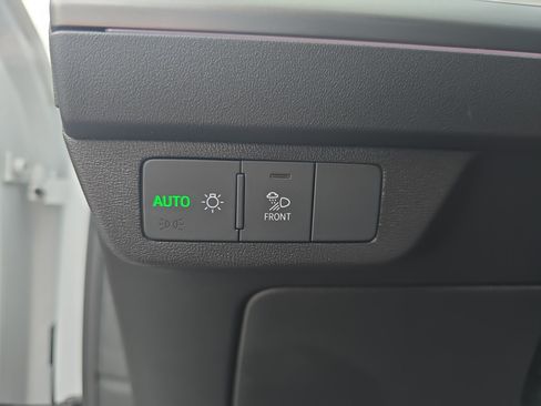 Used 2025 Audi Q4 e-tron Prestige AWD/4WD image 26