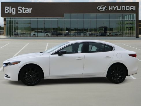 Used 2023 MAZDA MAZDA3 2.5 Turbo Sedan w/Premium Plus image 2