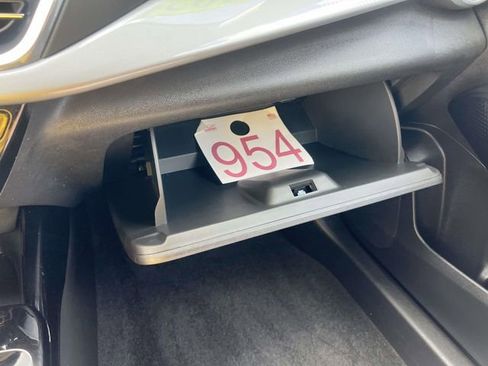 Used 2024 Chevrolet Trax LT w/ Driver Confidence Package image 34