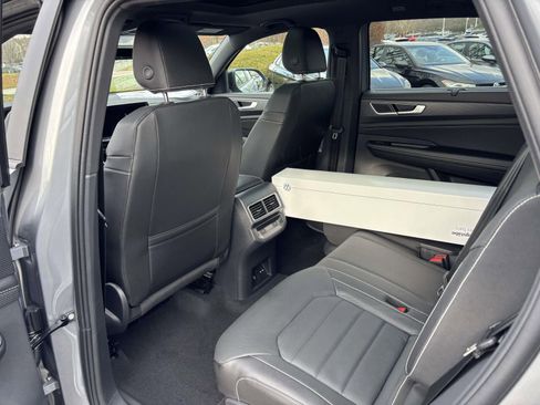 New 2026 Volkswagen Atlas Cross Sport SEL R-Line AWD/4WD image 28