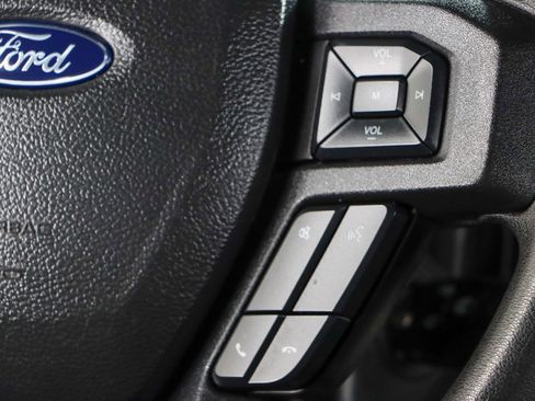 Used 2022 Ford F250 XLT w/ Black Appearance Package image 15