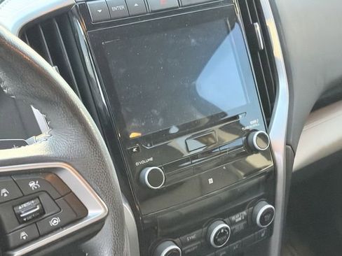 Used 2022 Subaru Ascent Limited w/ Technology Package image 9