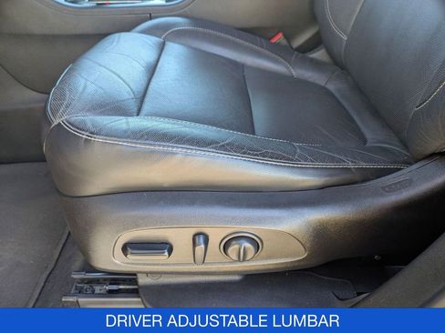 Used 2017 GMC Acadia SLT image 16