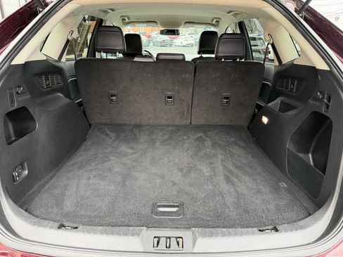 Used 2024 Ford Edge SEL image 21