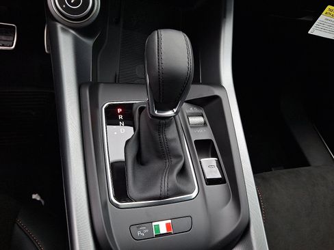 New 2025 Alfa Romeo Tonale image 11