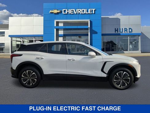 New 2025 Chevrolet Blazer EV LT image 3