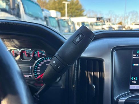 Used 2019 GMC Sierra 2500 SLE image 25