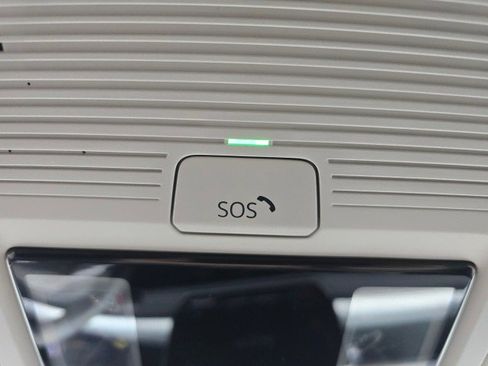 New 2026 Volkswagen Tiguan SE image 37