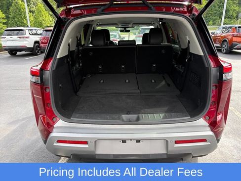 Certified 2023 Nissan Pathfinder SL w/ Black Appearance Package AWD/4WD image 26