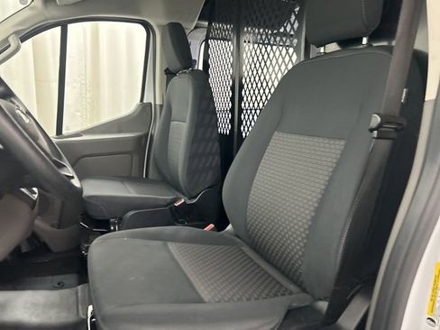 Used 2023 Ford Transit 250 Base image 8