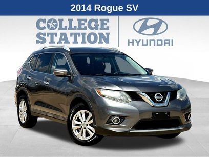 Used 2014 Nissan Rogue SV