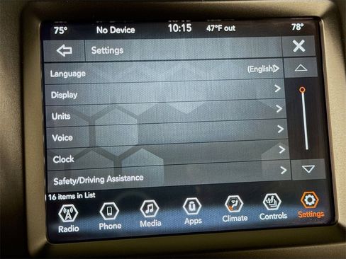 Used 2022 Jeep Cherokee Latitude Lux w/ Sun & Sound Group image 39