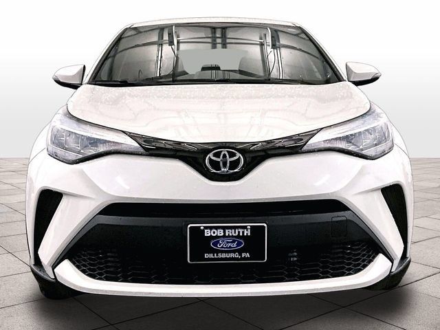 Used 2021 Toyota C-HR XLE FWD image 3