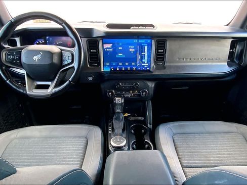 Used 2021 Ford Bronco Outer Banks AWD/4WD image 10