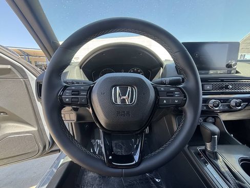 Used 2024 Honda Civic Sport image 25