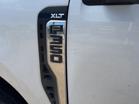 Used 2024 Ford F350 XLT w/ FX4 Off-Road Package AWD/4WD image 13