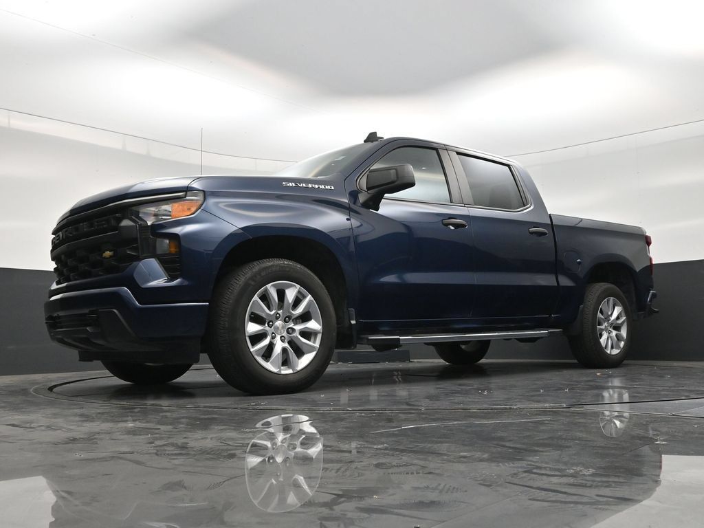 Used 2022 Chevrolet Silverado 1500 Custom RWD image 19