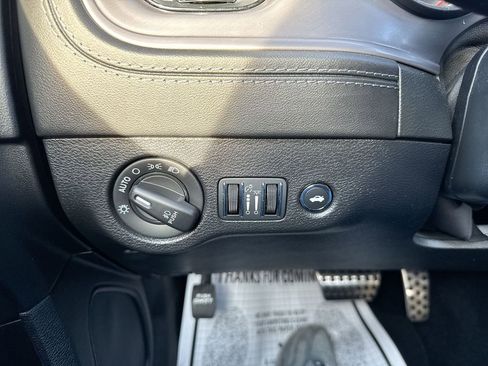 Used 2023 Dodge Charger R/T w/ Plus Group image 18