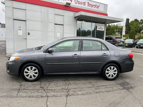 Used 2011 Toyota Corolla LE FWD image 7