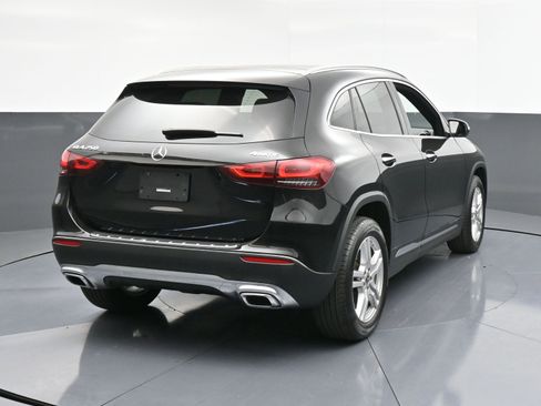 Certified 2021 Mercedes-Benz GLA 250 4MATIC image 8