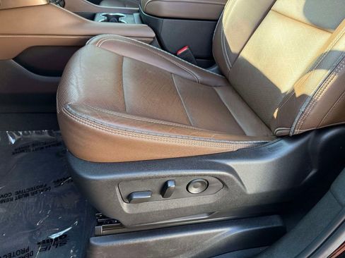 Used 2024 Chevrolet Tahoe High Country w/ Advanced Technology Package image 3