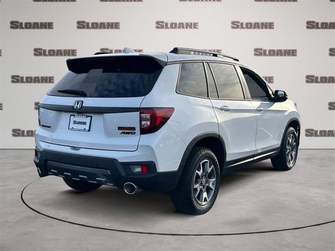Certified 2022 Honda Passport TrailSport image 5
