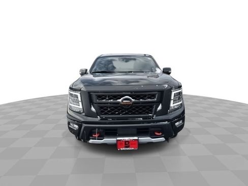 Used 2021 Nissan Titan PRO-4X w/ Pro-4x Convenience Package image 3