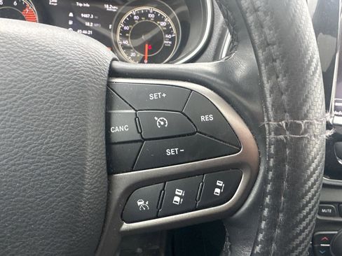 Used 2021 Jeep Cherokee Limited w/ Elite Package image 22