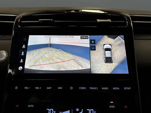 Used 2024 Hyundai Santa Cruz Limited image 11