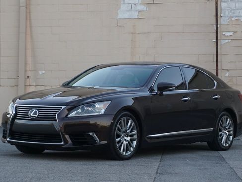 Used 2015 Lexus LS 460 image 1