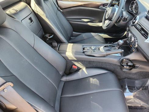 New 2026 MAZDA MX-5 Miata RF Grand Touring w/ Weather Package RWD image 5