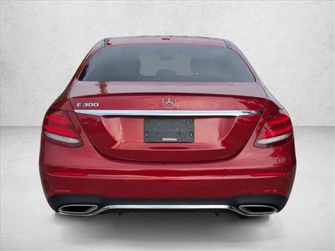 Used 2019 Mercedes-Benz E 300 image 4