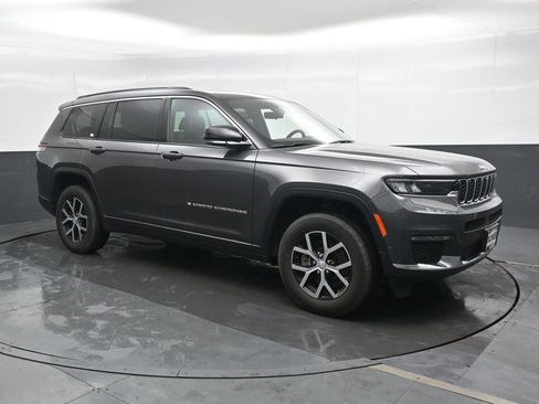 Used 2024 Jeep Grand Cherokee L Limited w/ Luxury Tech Group II image 5