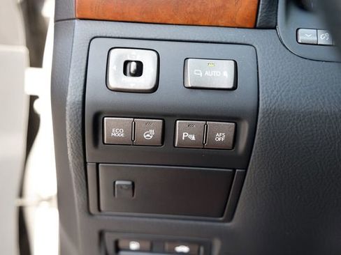 Used 2011 Lexus LS 460 4dr Sedan RWD image 55