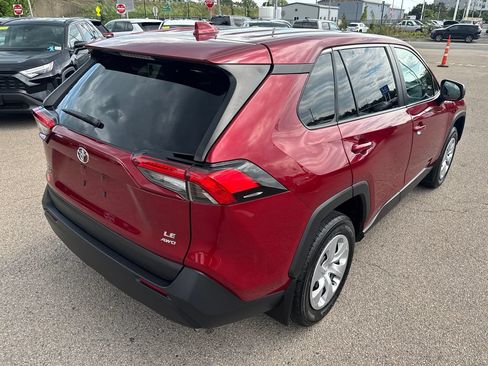 Used 2024 Toyota RAV4 LE AWD/4WD image 8
