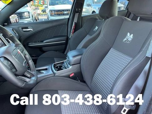 Used 2022 Dodge Charger Scat Pack RWD image 8